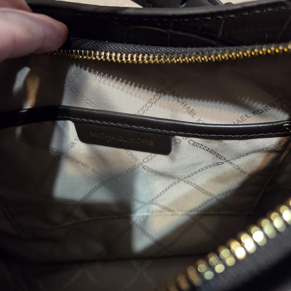 Michael Kors Dark Brown Crocodile-Embossed Shoulder Bag EUC Designer Luxury - Picture 9 of 16